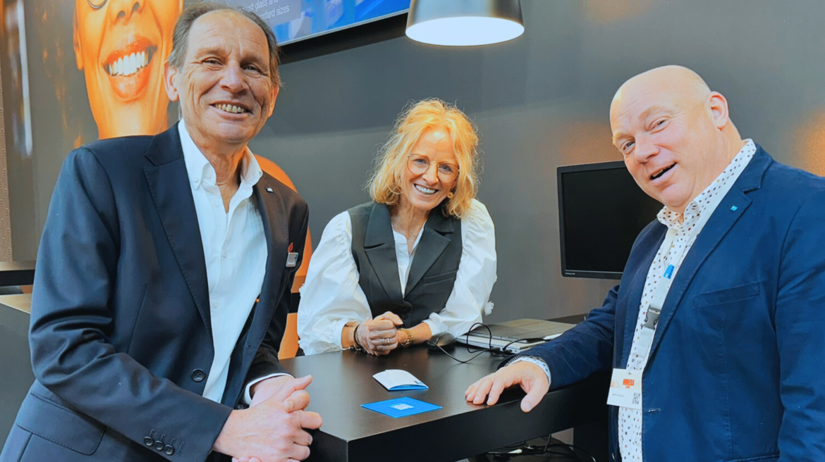 Dorine, Yvan en Yannick Dorine De Rudder en twee van haar collega's